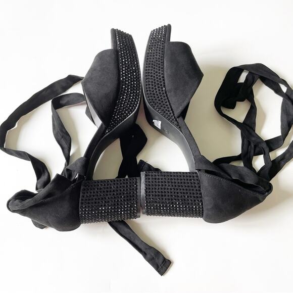 NEW Torrid Black Embellished Wrap Platform Heel - Picture 5 of 10